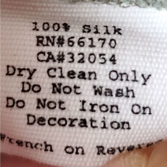 🔸️🔺️Lux Olive Green Silk Embroidered Sleeveless Blouse Medium - Picture 9 of 10